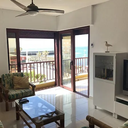 Excelente Apartamento *